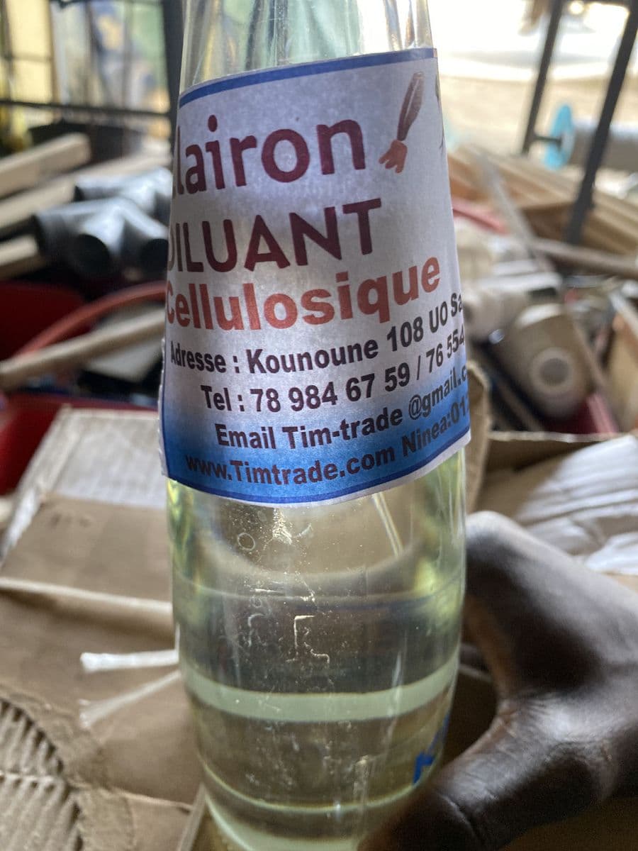 Bouteille diluant cellulosique 090